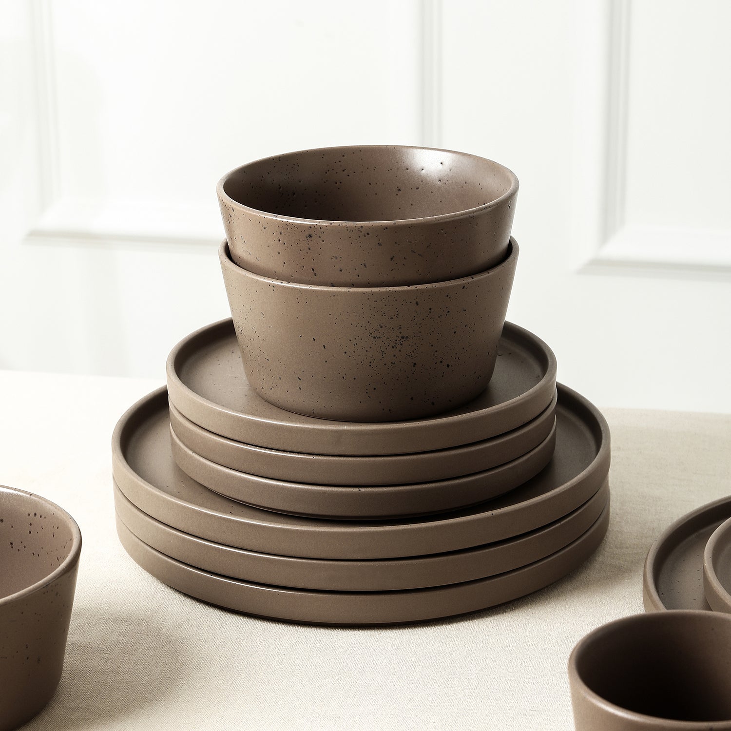 Contemporary dinnerware sets best sale