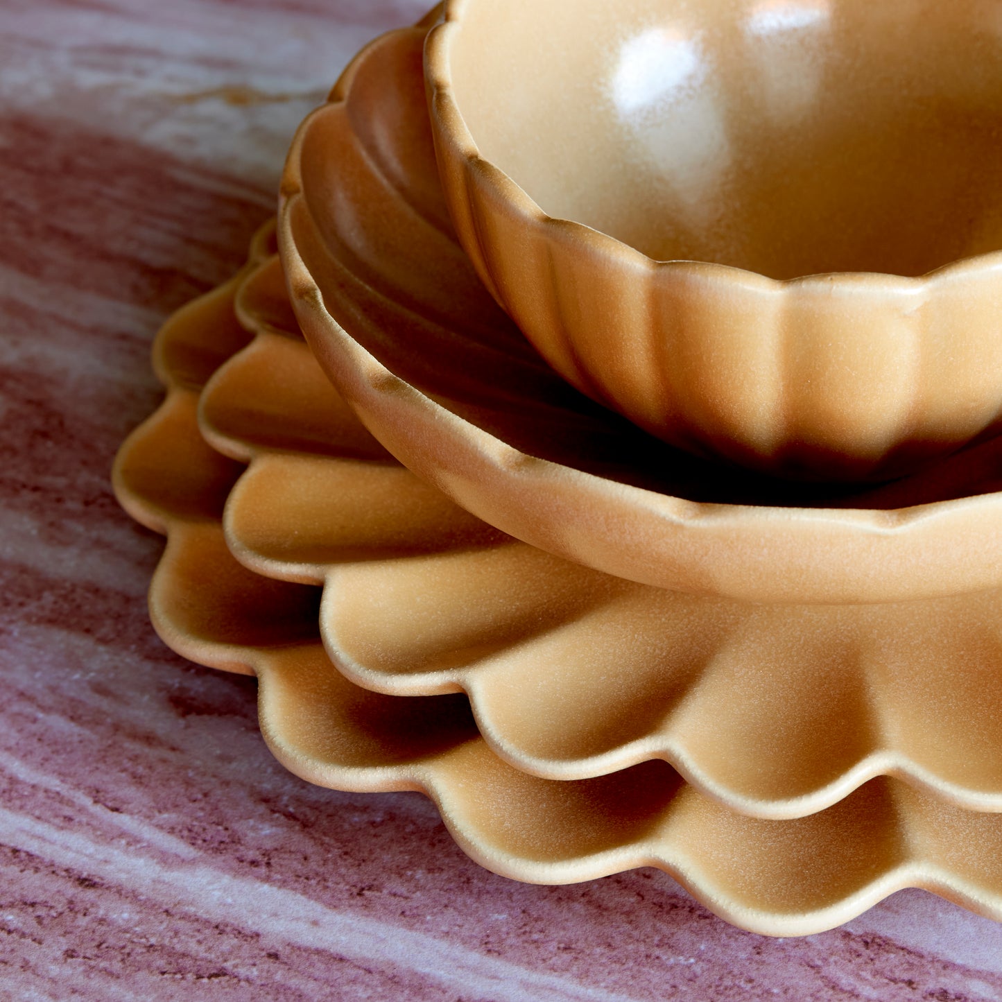 Dhalia Stoneware  Pasta Bowl - Camel