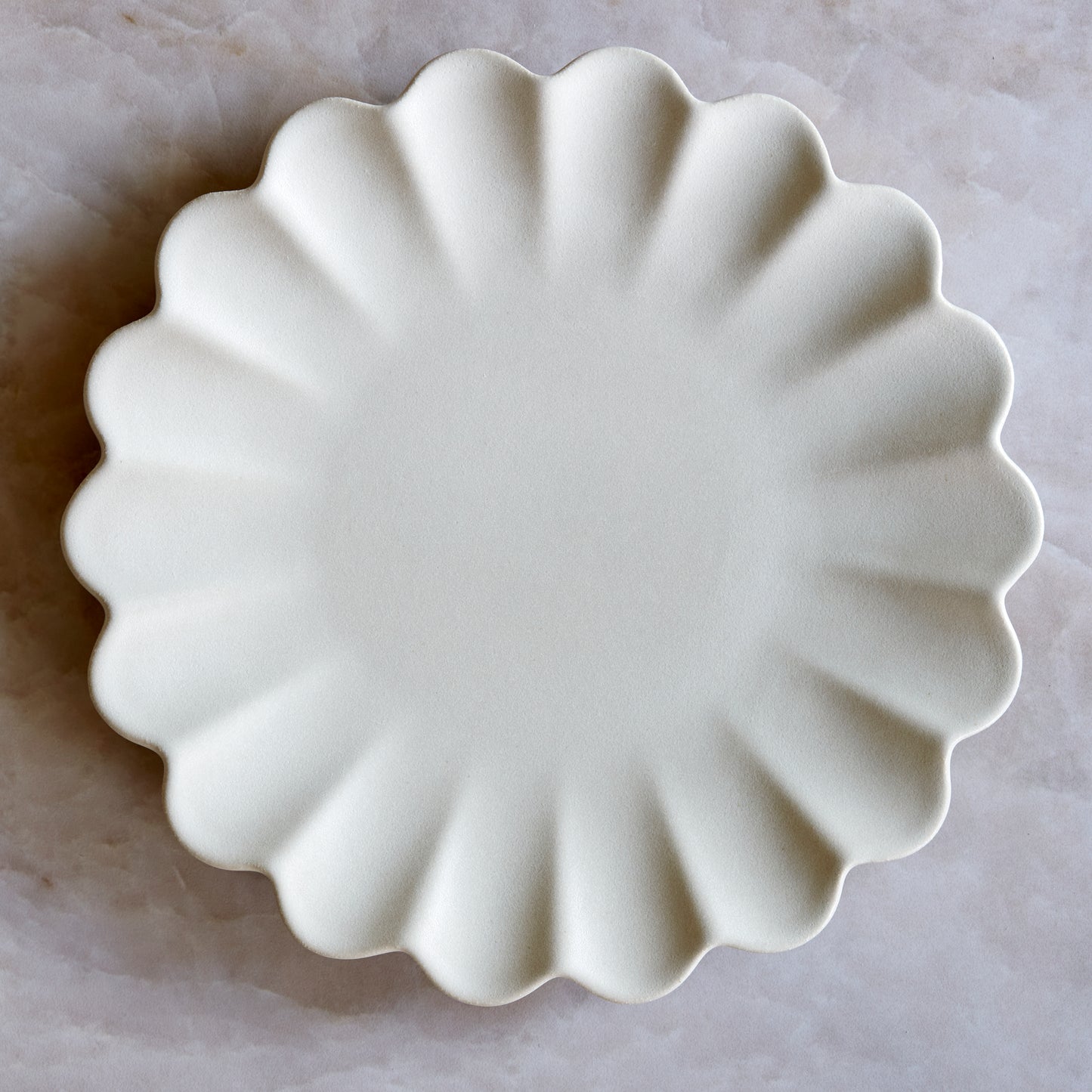 Dhalia Stoneware Dinner Plate - White