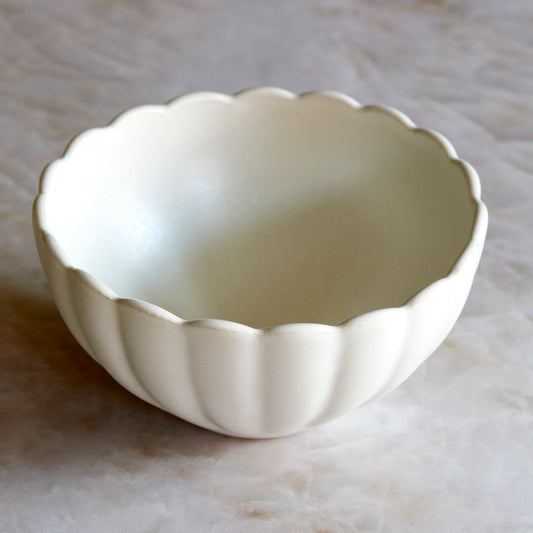 Dhalia Stoneware Bowl - White