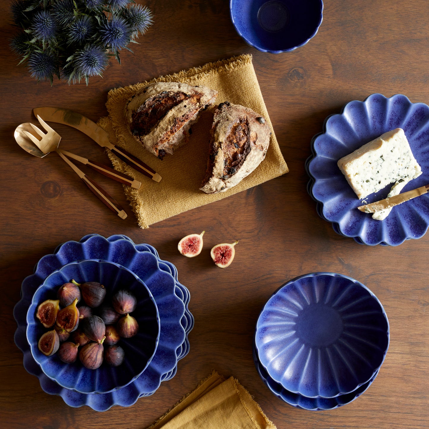 Dhalia Stoneware Dinnerware Set - Blue