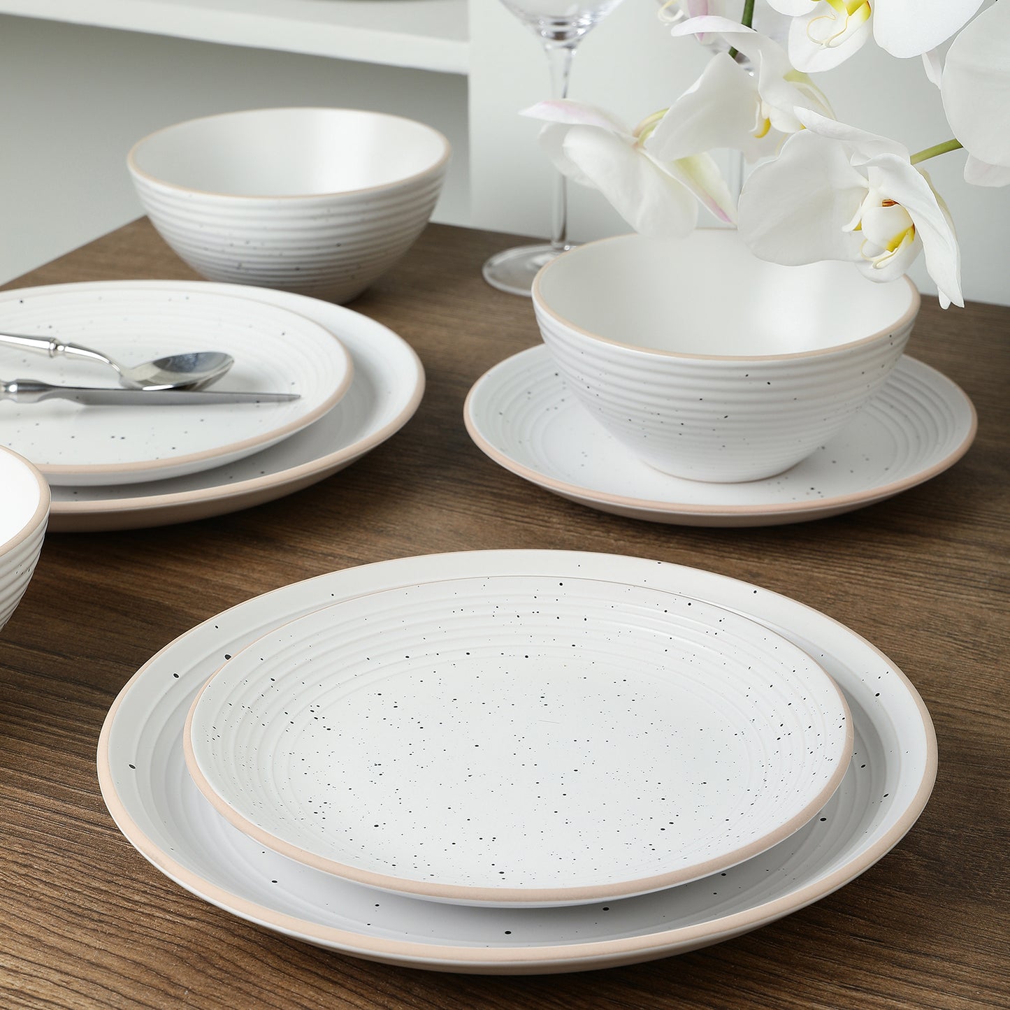 Lauren Stoneware Dinnerware Set - Off White