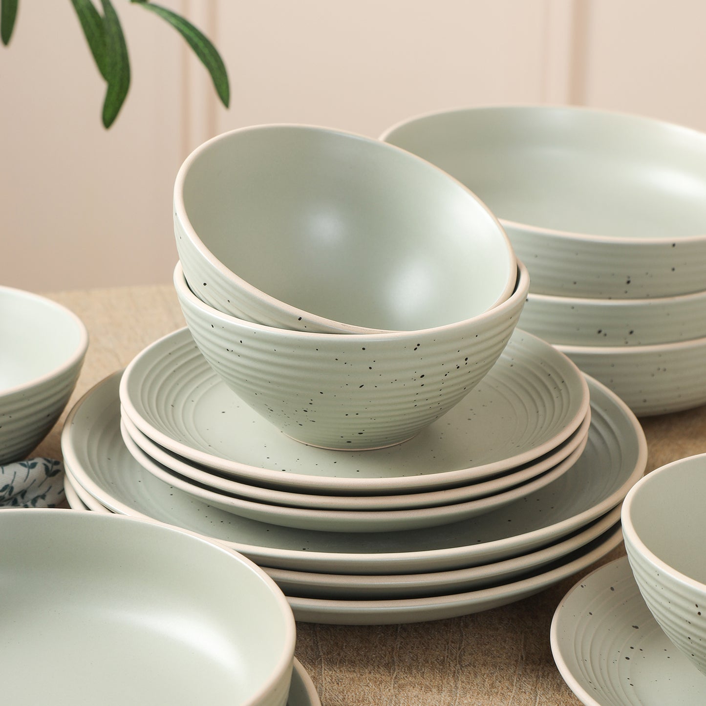 Lauren Stoneware Dinnerware Set - Green