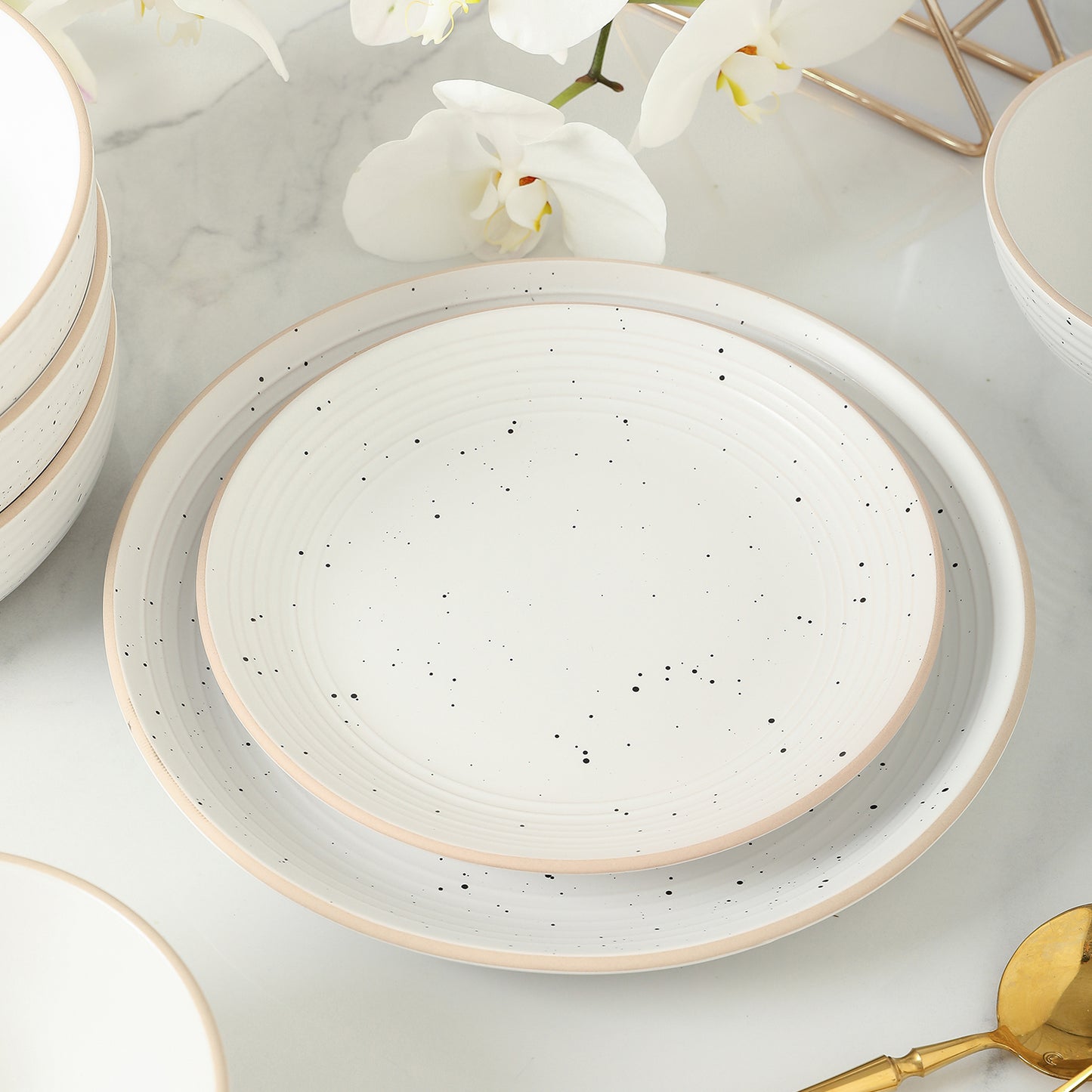 Lauren Stoneware Dinnerware Set - Off White