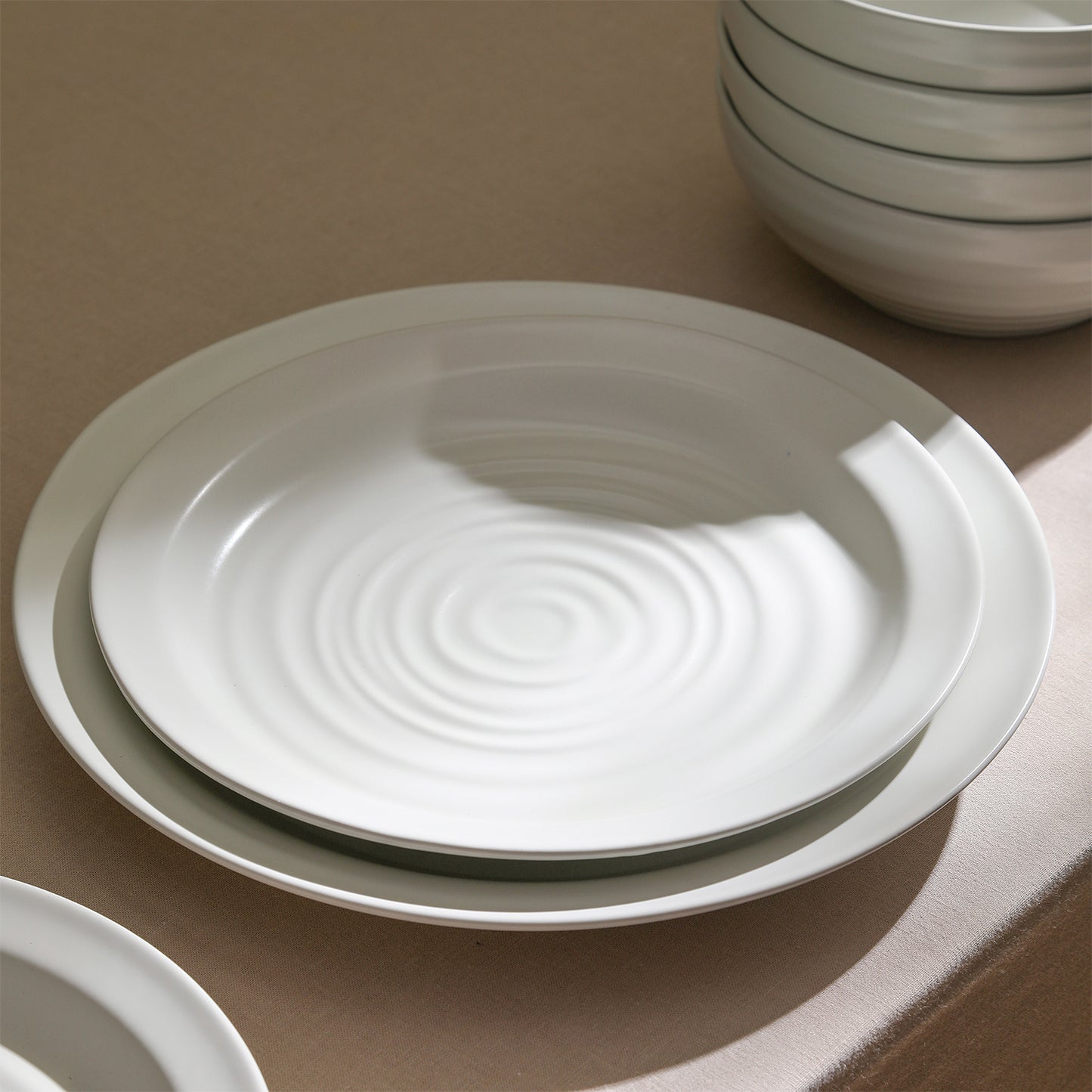 Orbit Stoneware Salad Plate - White