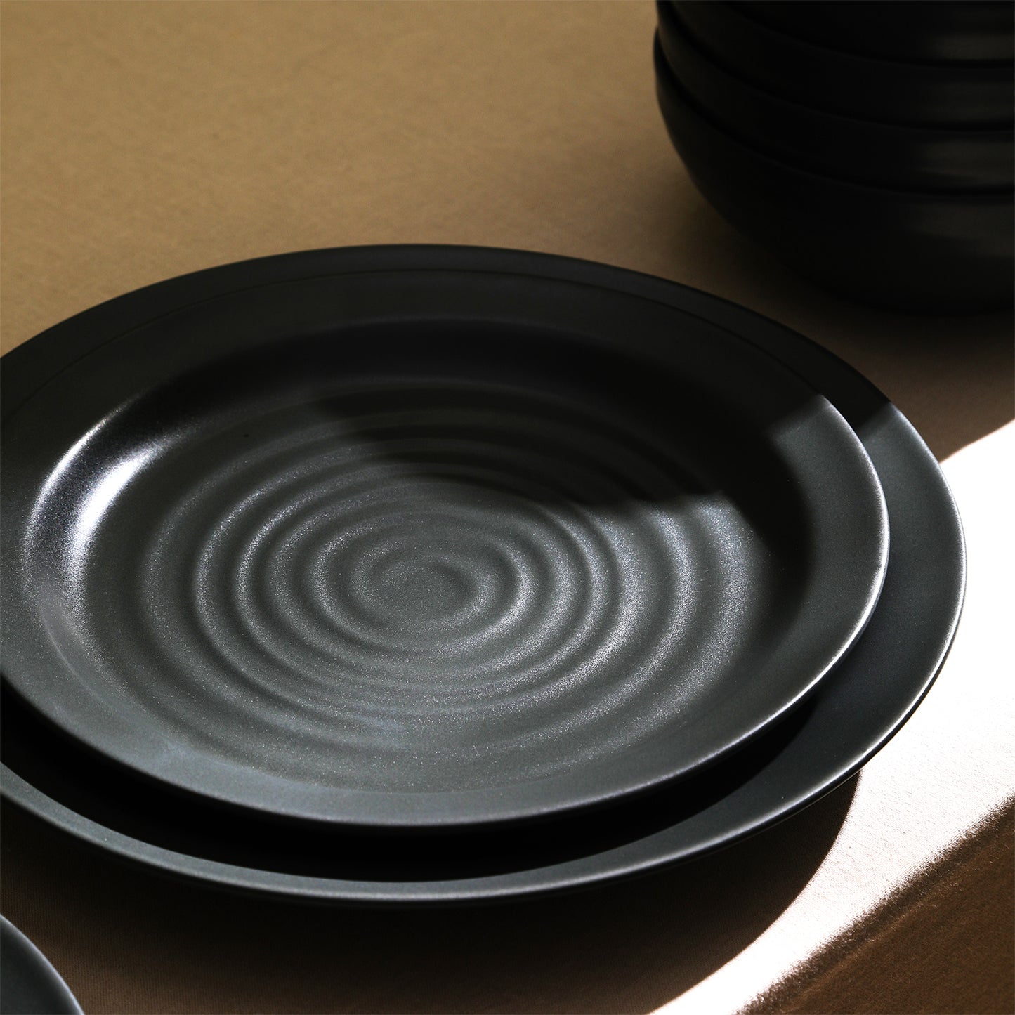 Orbit Stoneware Salad Plate - Charcoal