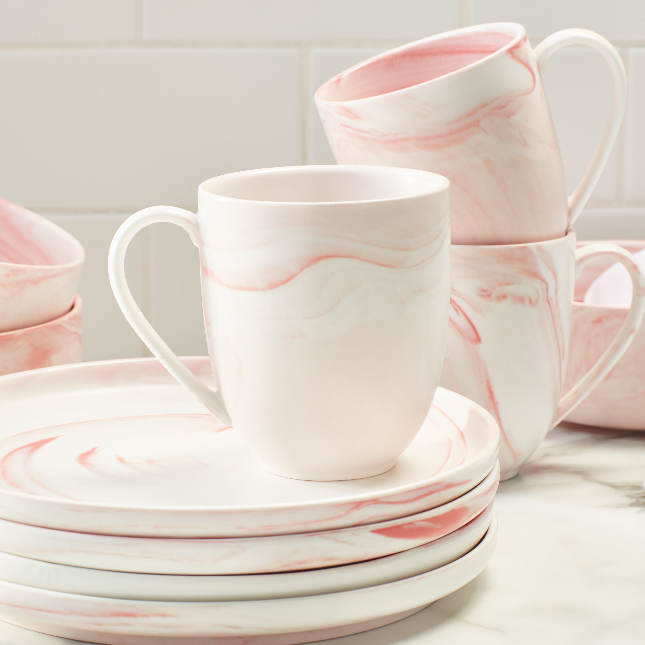 Pink dinnerware outlet