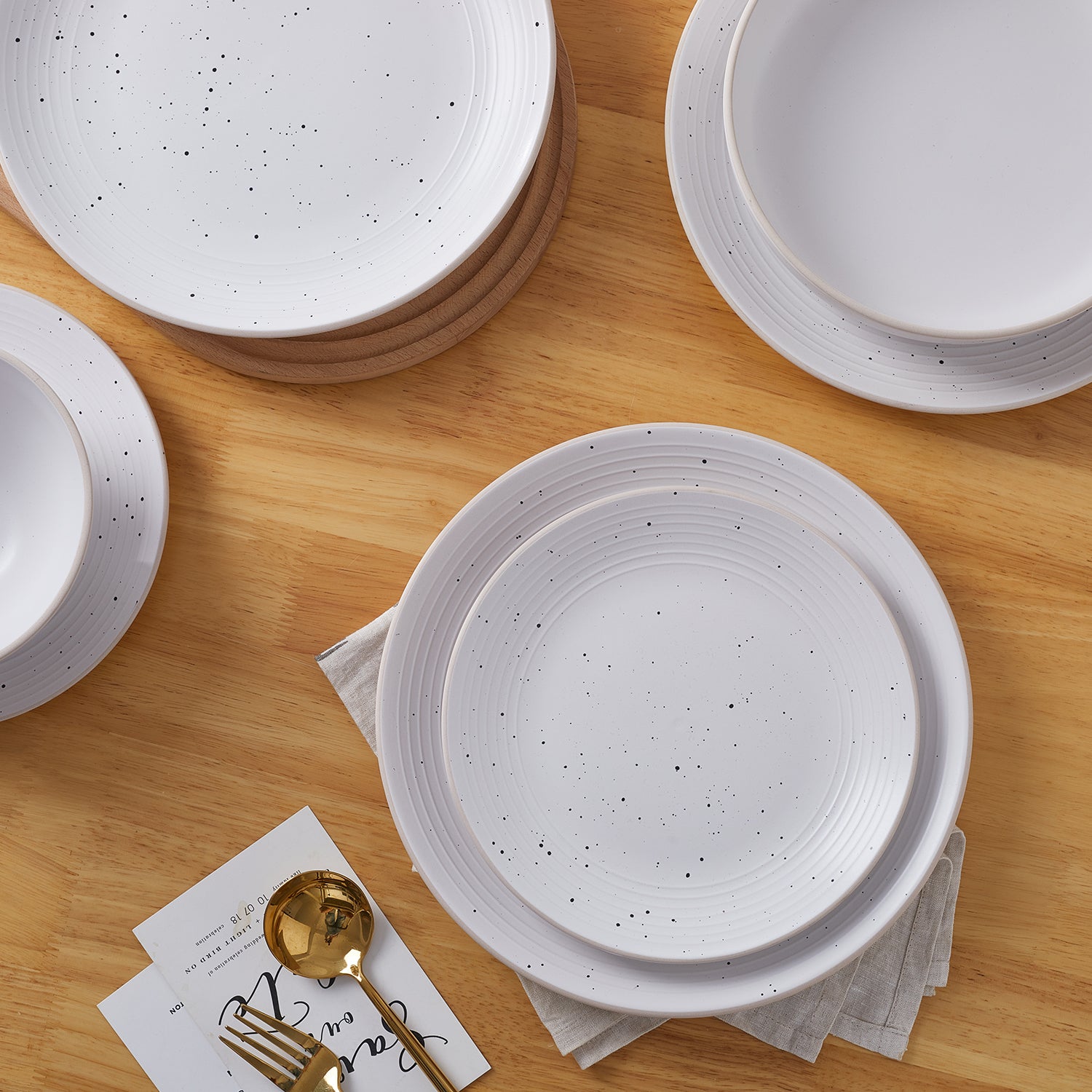 White stoneware outlet dinner set