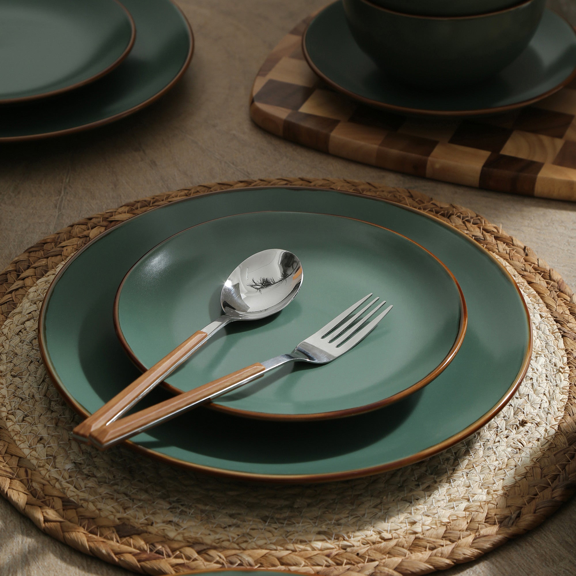 Emerald green outlet dinnerware