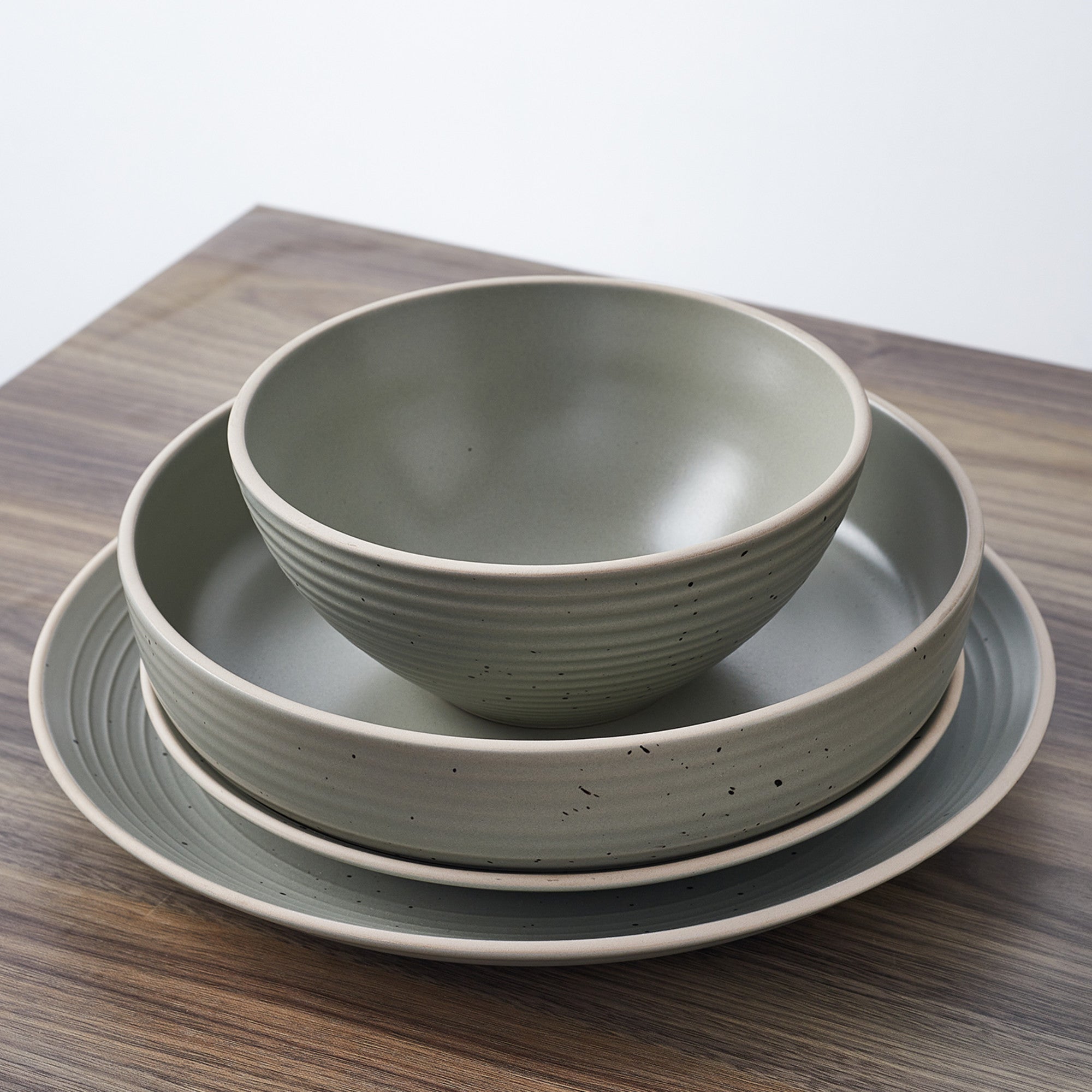 Stone + Lain Lauren Stoneware Green Dinnerware Set | 32-Piece