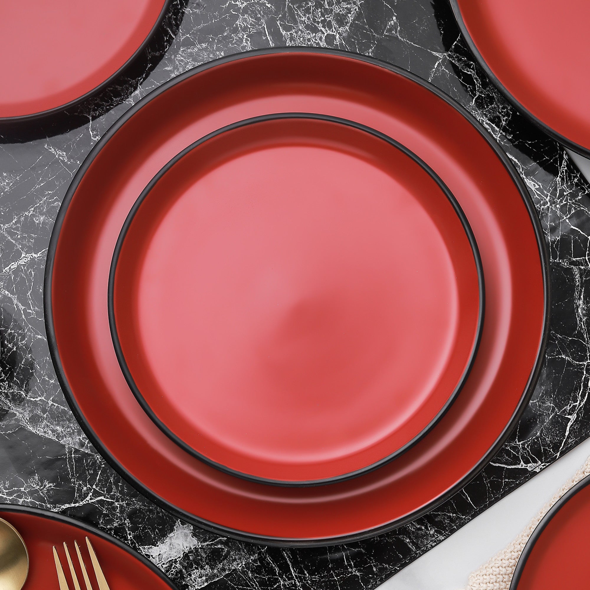 Black and hotsell red dish set