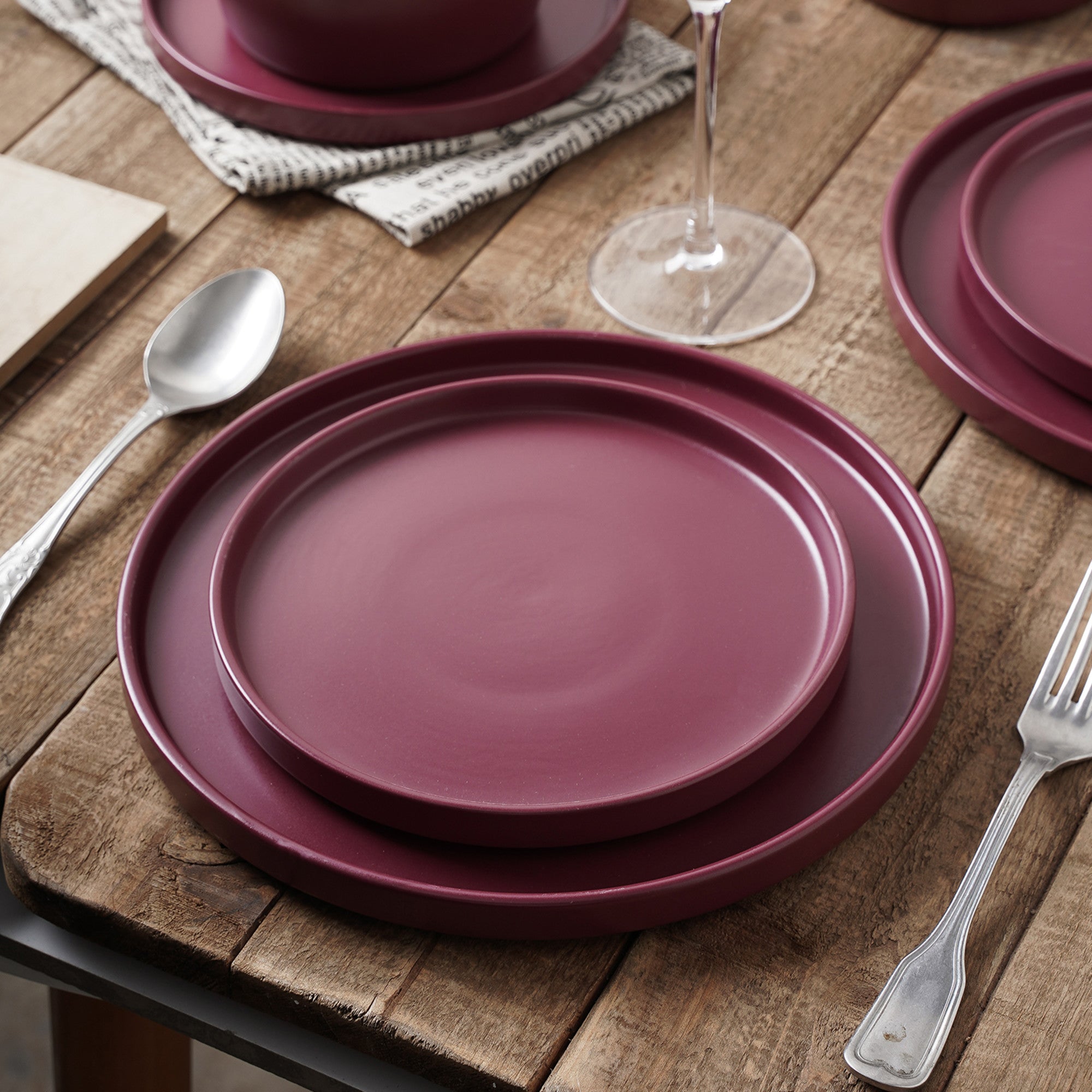 Burgundy dish outlet set